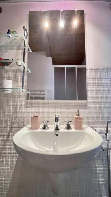 Ferienwohnung Altana - Loft Sulla Citta Parma Exterior foto